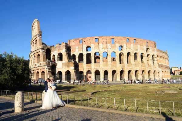 Roman-Coloseium-Wedding-1-1